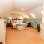 Dere House
