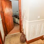 Dere House